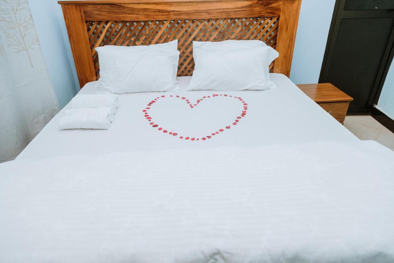 Kisanga Homestay Moshi Bagian luar foto