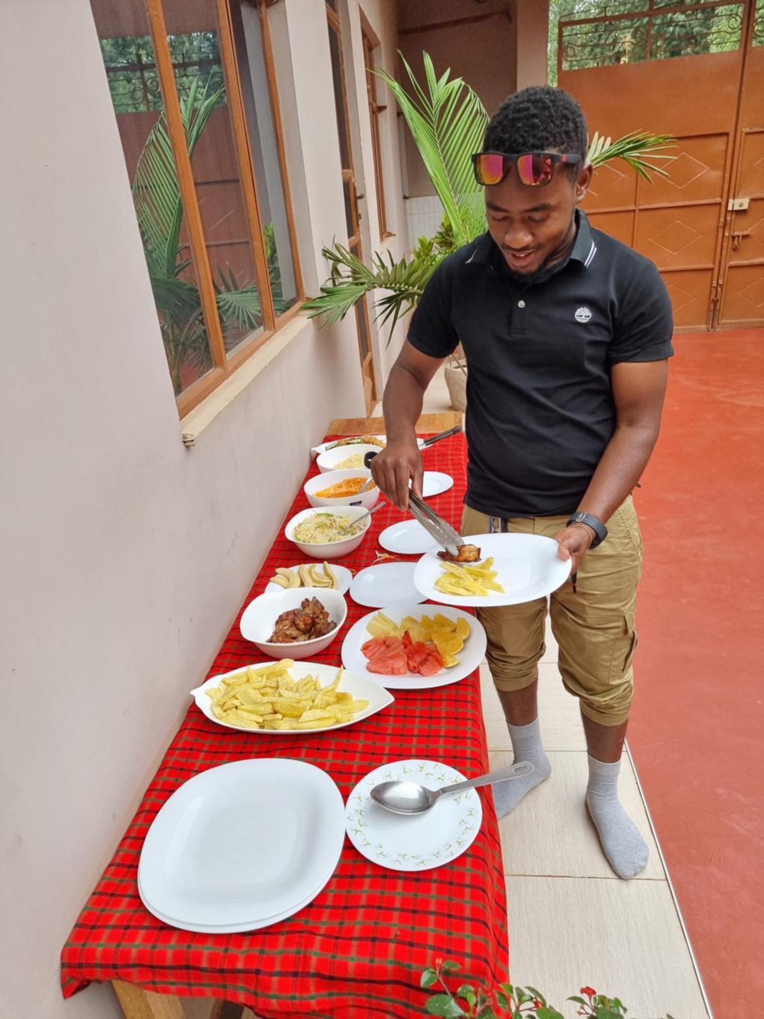 Kisanga Homestay Moshi Bagian luar foto
